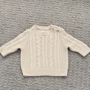 Baby GAP Cable Knit Sweater in Cream